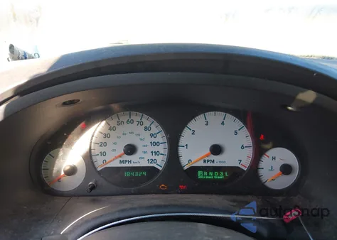 2005 Dodge Caravan Sxt from USA, damaged, VIN 1D4GP45R85B241358